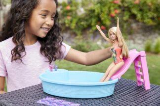 Barbie komplekts ar peldbaseinu GHL91