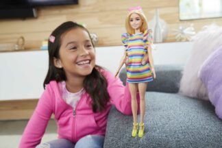 Barbie Fashionistas lelle ar svītrainu kleitu un zobu breketēm HPF73
